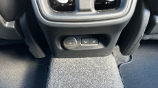 Volvo XC40 2.0 B4P Ultra Black Edition 5dr Auto Petrol Estate